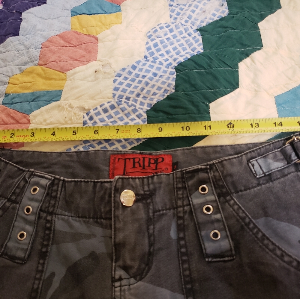 Camoflauge Gray Tripp NYC Knee Length Pants - Picture 3 of 7